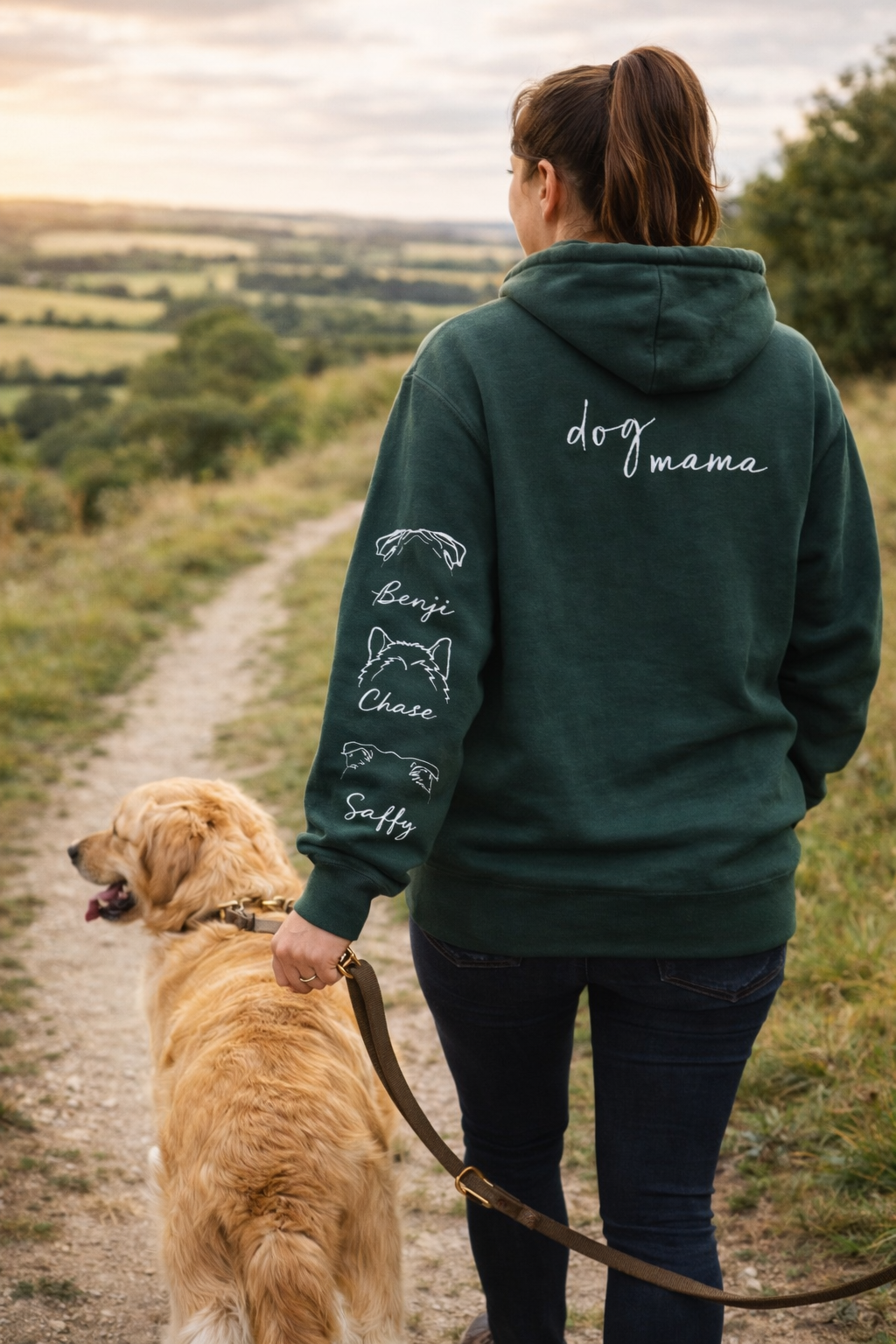 DOG MAMA 🐕 Hoodie with custom dogs names